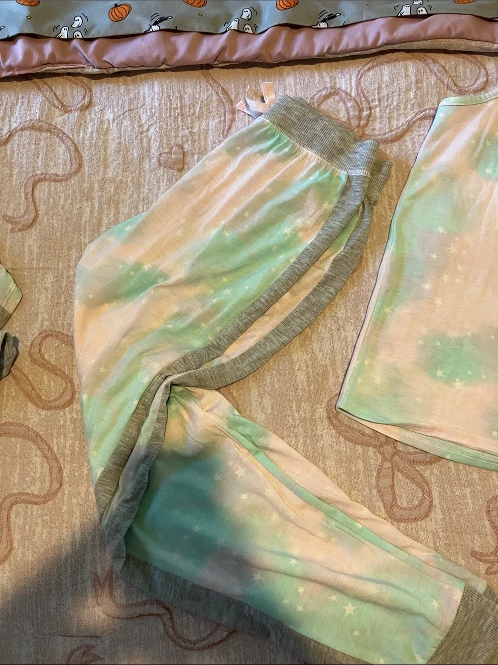 Girls' 4 piece BCBG Gray & Pastel Tie-Dye Cupcake Pajama Set